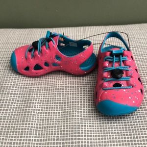 KEEN shoes. Size 8T